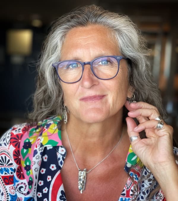 Dr Jacqui Gabb